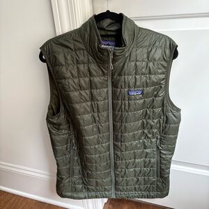 Patagonia Green Quilted Vest Lightweight Insulation